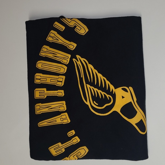 Mens T-shirt, Small, St. Anthony's Flying Sneaker logo - Picture 11 of 11